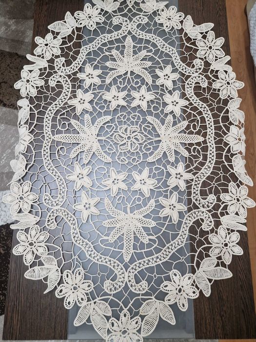 Fata de masa macrame