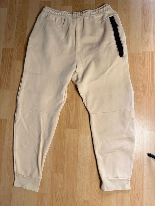 Nike Tech Fleece yellow долнище