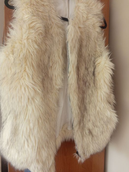 Дамско пухено елече и грейка