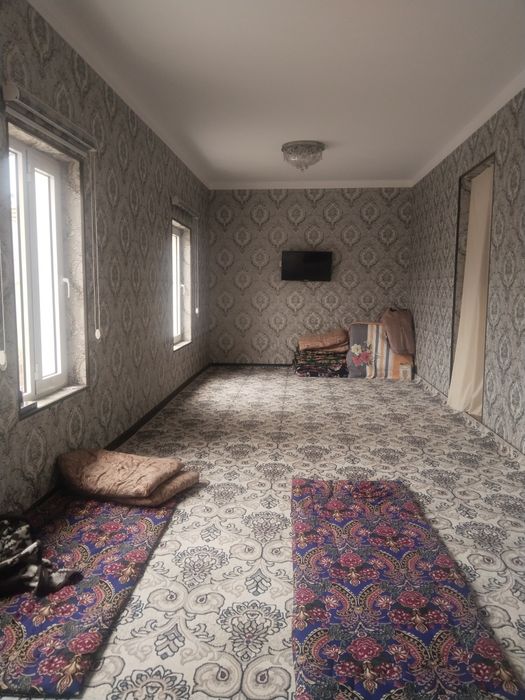 Ховли сотилади ,умумий ёр майдони 4.20 сотих ,барса кулайликлар бор