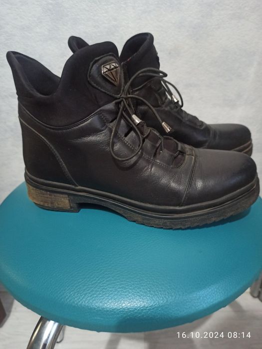 Продам ботиночки