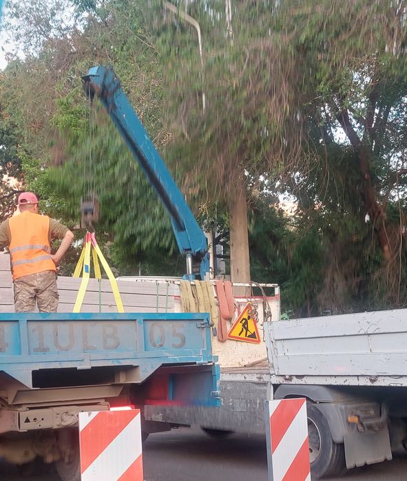 Бордюр гранитный