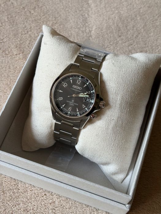 SEIKO Prospex Alpinist ‘Summit Black’ SPB505J1