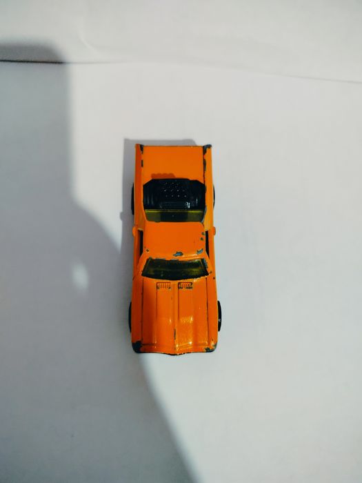 Продам машинку hot wheels
