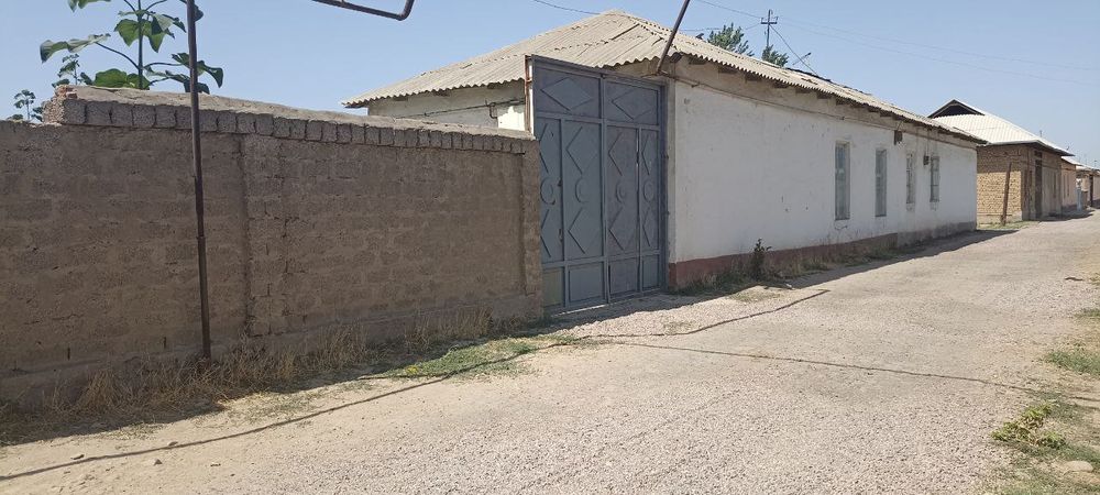 Ховли сотаман, Тойтепани ёнида,Тошкент в. арзон,келишамиз