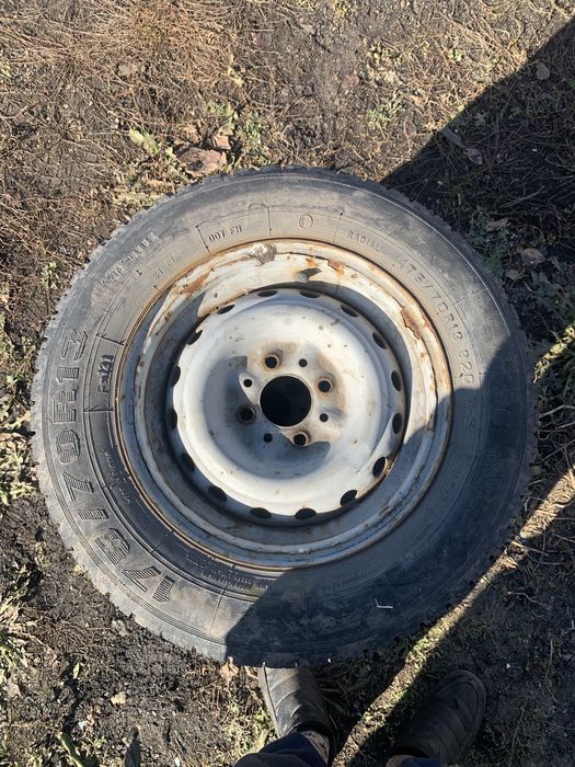 Продам. Зимнею резину на 13