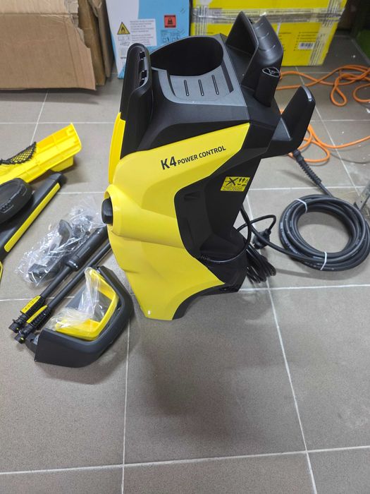 Aparat de spalat cu presiune KARCHER K 4 P Control Flex, 1800W, 130bar, 420l/h1800W, 130bar, 420l/h