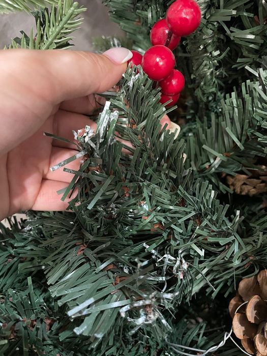 Продам Ёлку новогоднюю