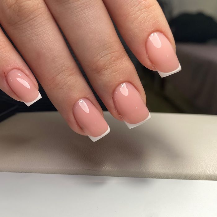 Маникюр с выездом на дом