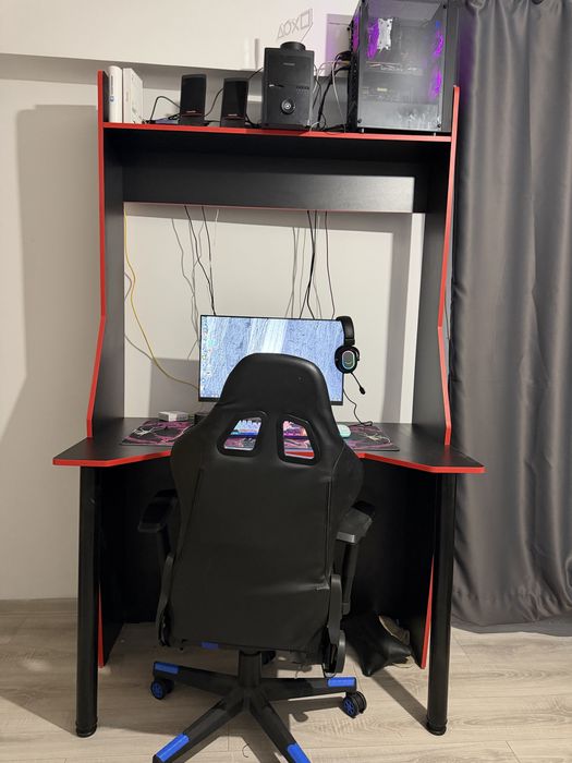 Игровой стол для комьютера
