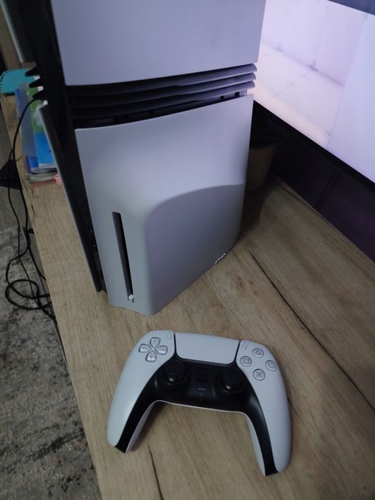 Ps5 Pro DIsc drive  2 TB stare perfecta