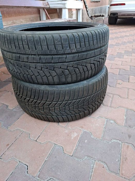Зимни гуми втора употреба  доста запазени 235/400/19