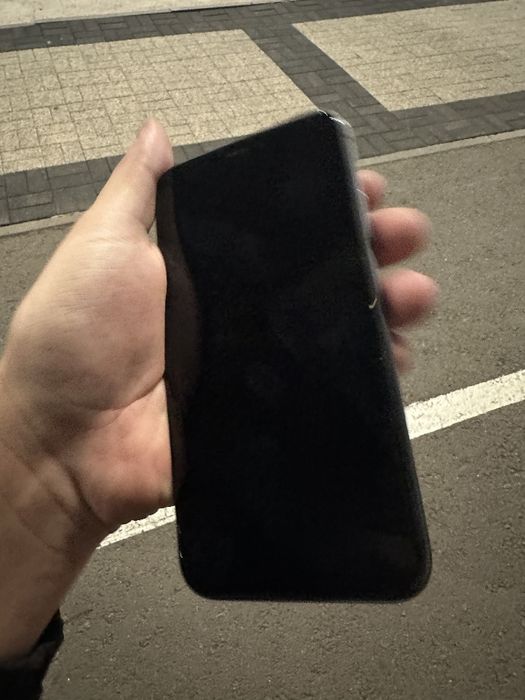 Продам iphone 11 128GB