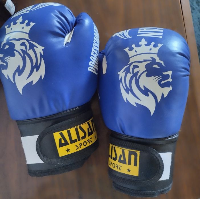 Боксёрские  перчатки Alisan sport