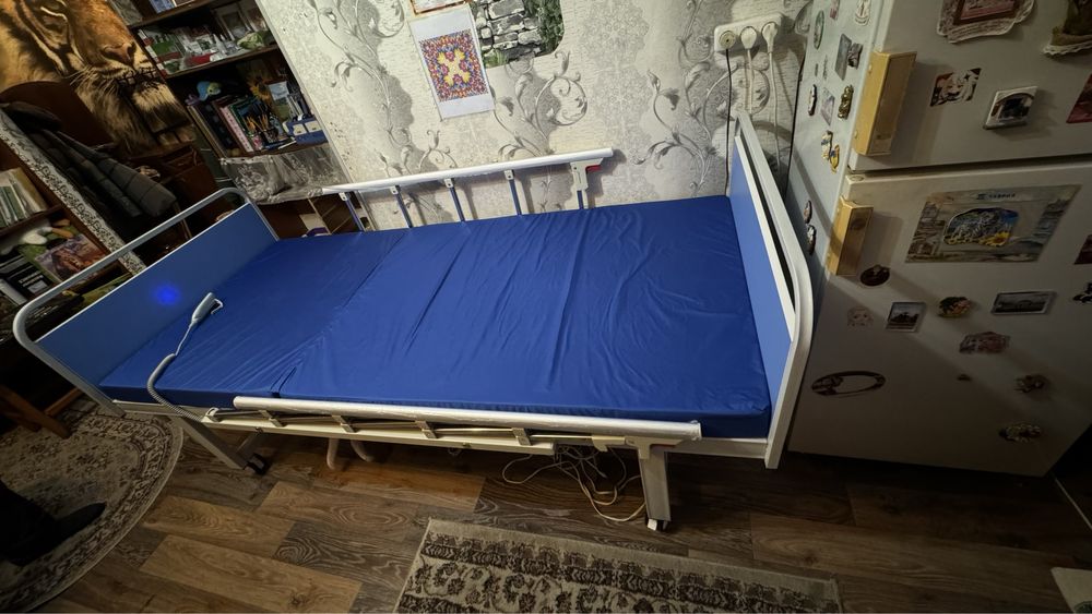 Кровать с электроприводом, на гарантии