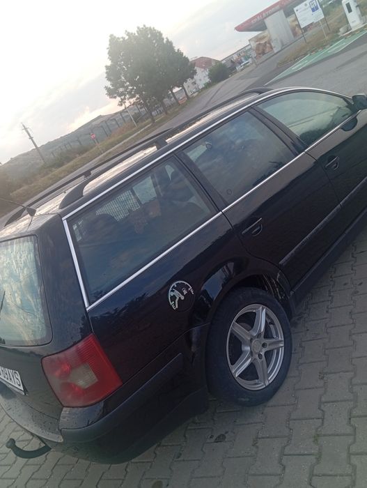 Vând passat B5 .