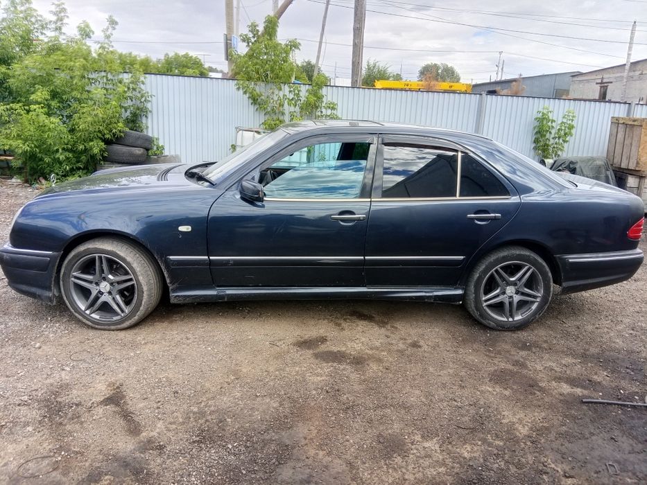 Продаю Мерседес w210