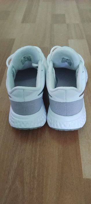 Дамски маратонки Nike