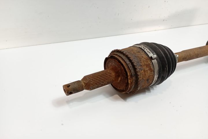 Planetara dreapta fata 3.2 d Mitsubishi Pajero a 3-a generatie (facel