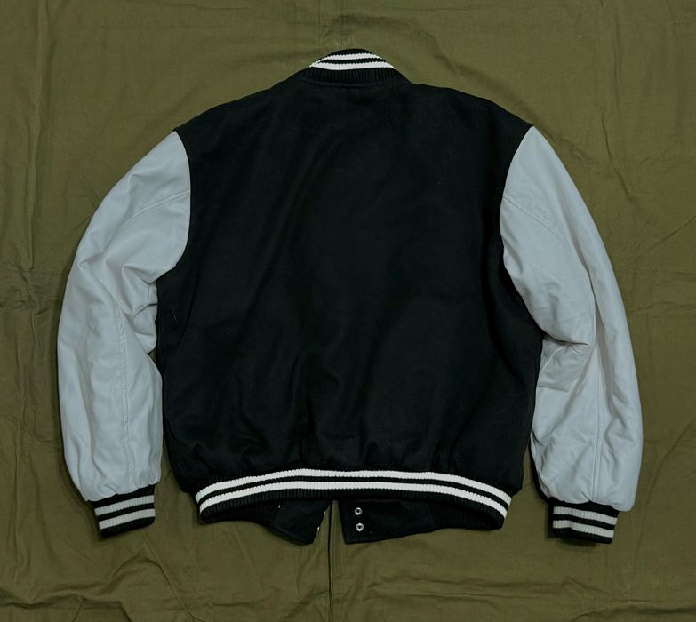 Продам бейсбольную куртку-бомбер Mil-Tec