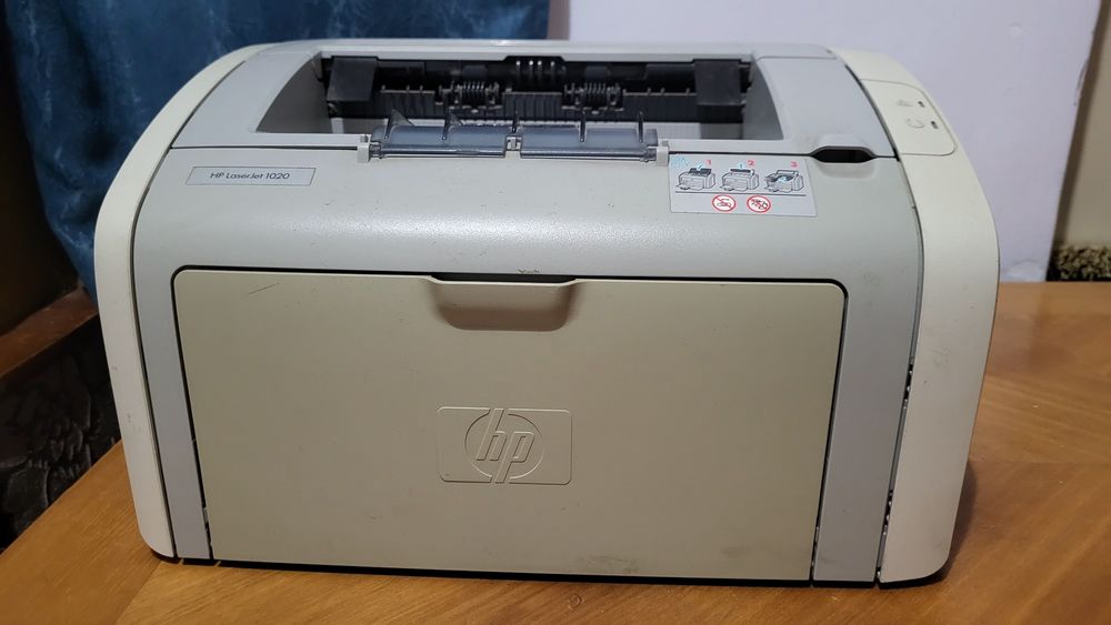 Продаём принтер НР 1020