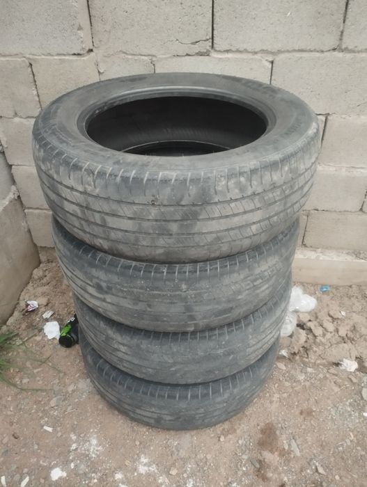 Продам балоны 235 60 r 18