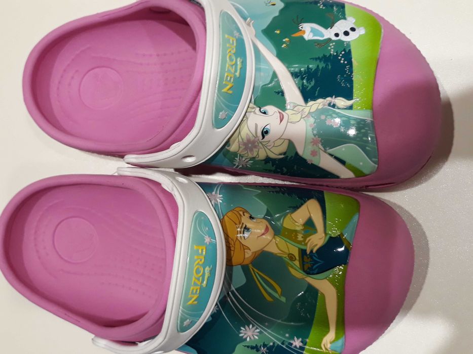 papuci Crocs originali Anna si Elsa marime 32