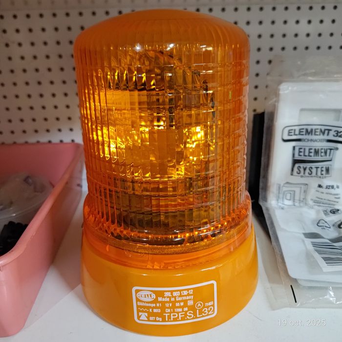 Vând diferite piese tractor