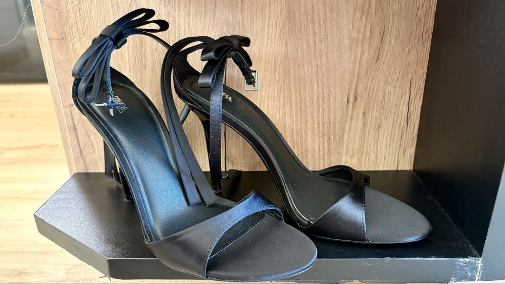 Zara токчета с панделка 37