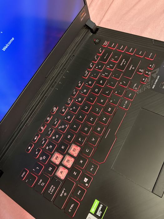 Laptop Asus ROG Strix G512LI