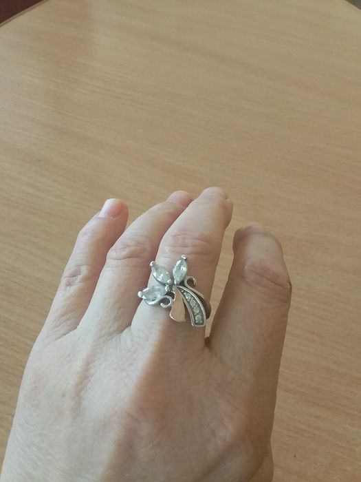 Серебряное кольцо
