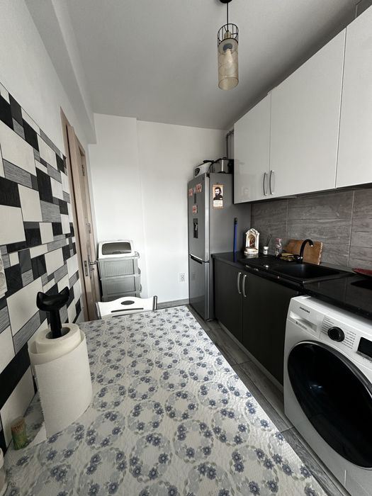 Vând garsonieră confort 1