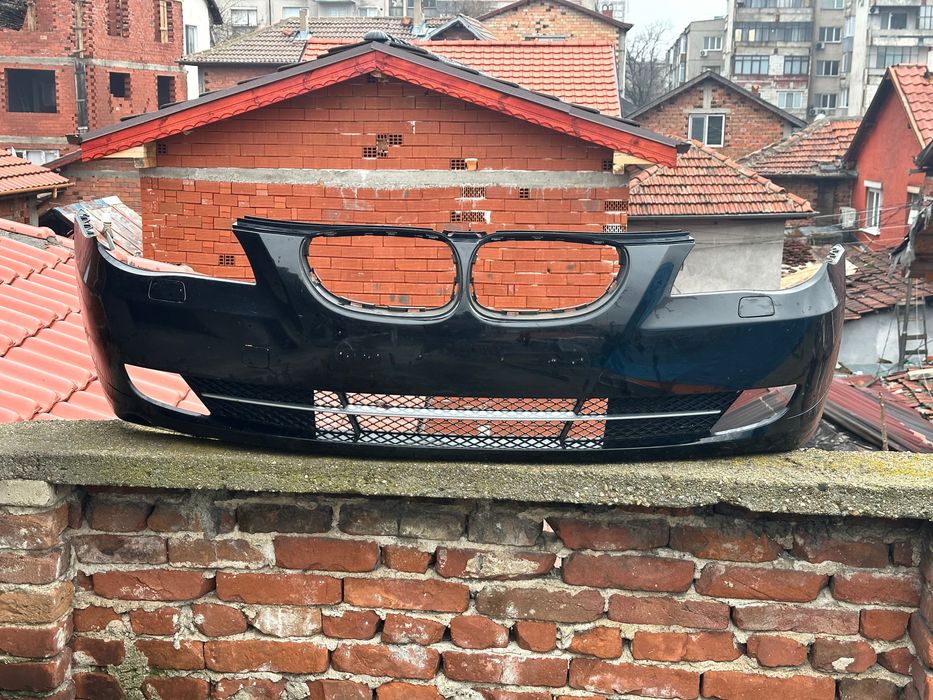 Продава се фейслифт пакет за BMW E60, €200