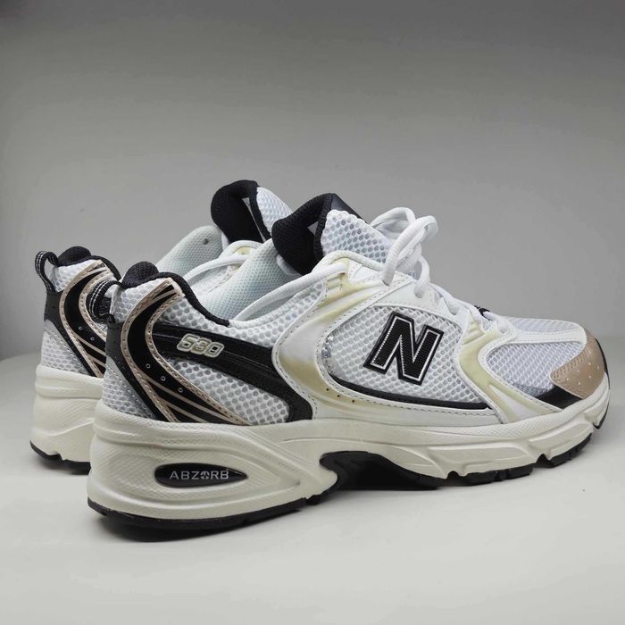 *SALE* New Balance 530 'White Light Gold Metallic Black' 41.5 EU