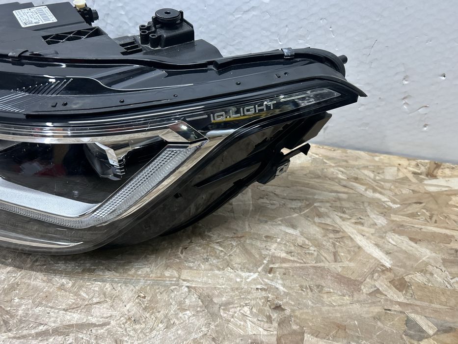 Far faruri VW Tiguan 2 facelift iQ led 5NB941081C stanga