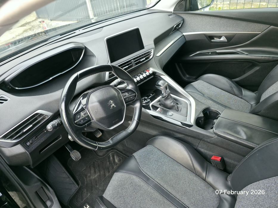 Peugeot 3008, 1.2 PureTech Allure
