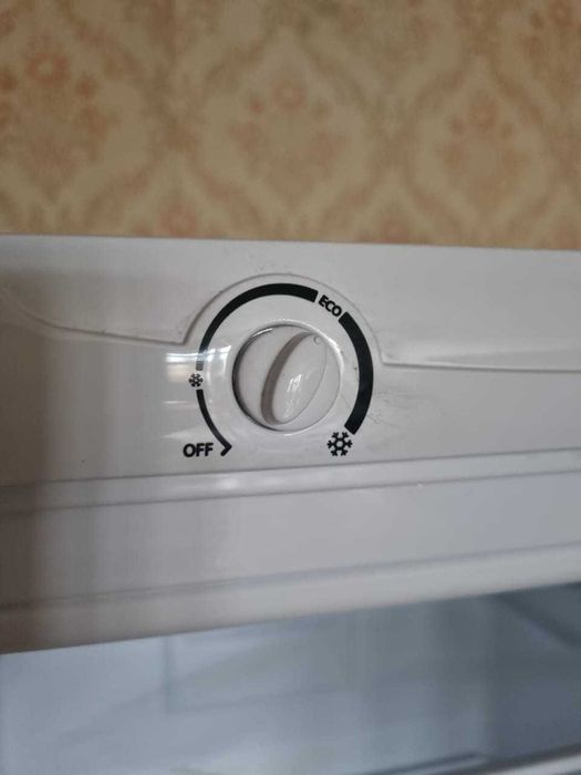 Холодильник INDESIT