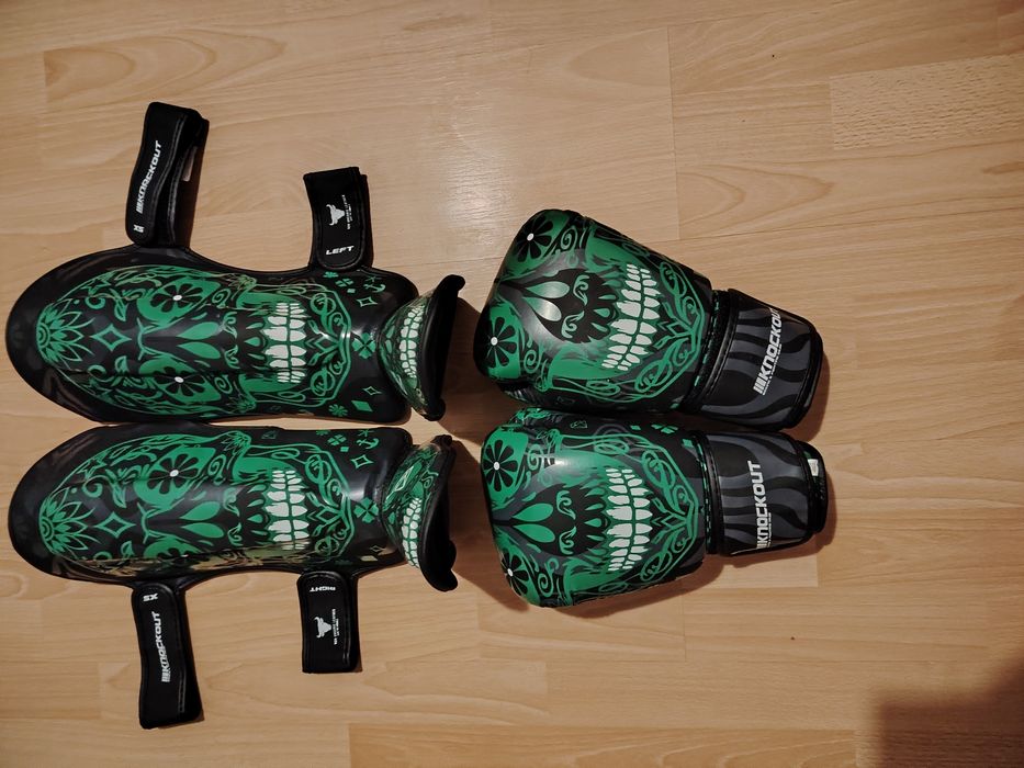 Tibiere și mănuși kik box