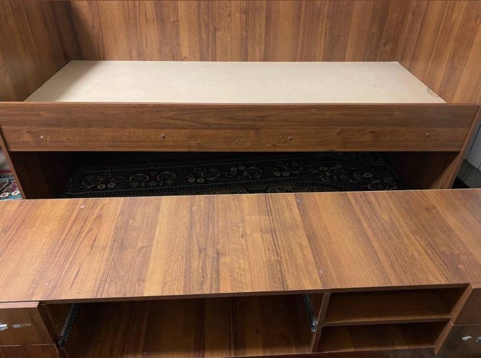 Кровать с ортопедическим матрасом