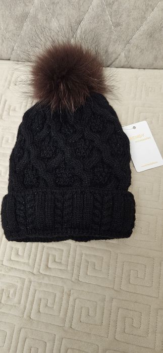 Продам зимнюю шапку