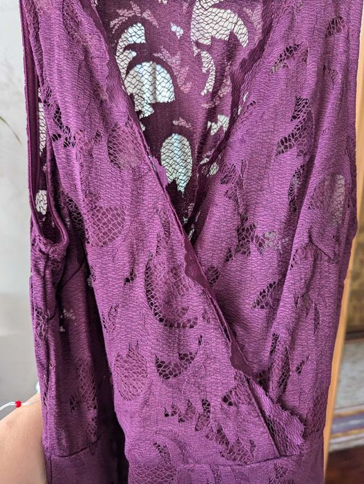 Уникална дантелена рокля H&M, размер С