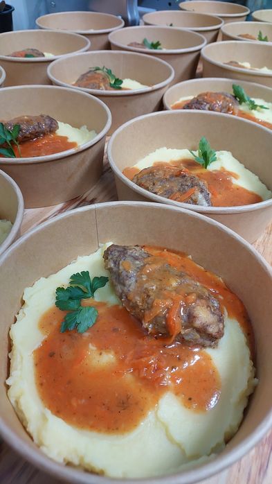 Комплексные обеды по 1800тг