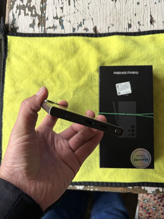 samsung s24 ultra pamit 12.256g holati zor karopkasi bor