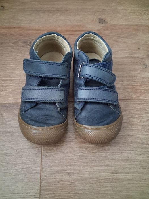 Маратонки и сандали 22, 23 номер