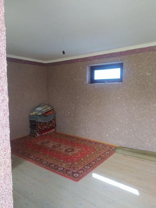 Зудлик бн Ховли уй сотилади!!!