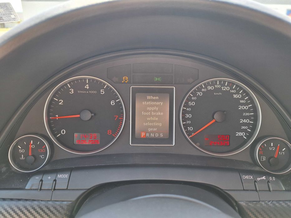 Автомобил Audi A4 B7 2.0 TFSI