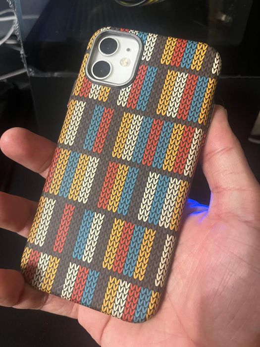 Продам iPhone 11