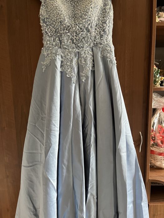 Продам платье