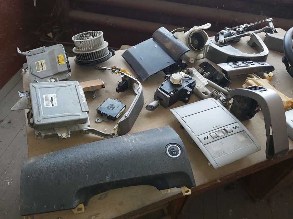 Тойота Приус 1.5 I хибрид 2009 година