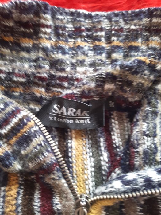 Подарявам дрехи  различни